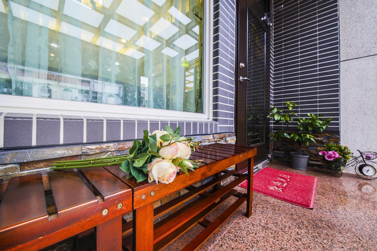 Xin Jing Zhan Homestay Hualien City Exterior foto