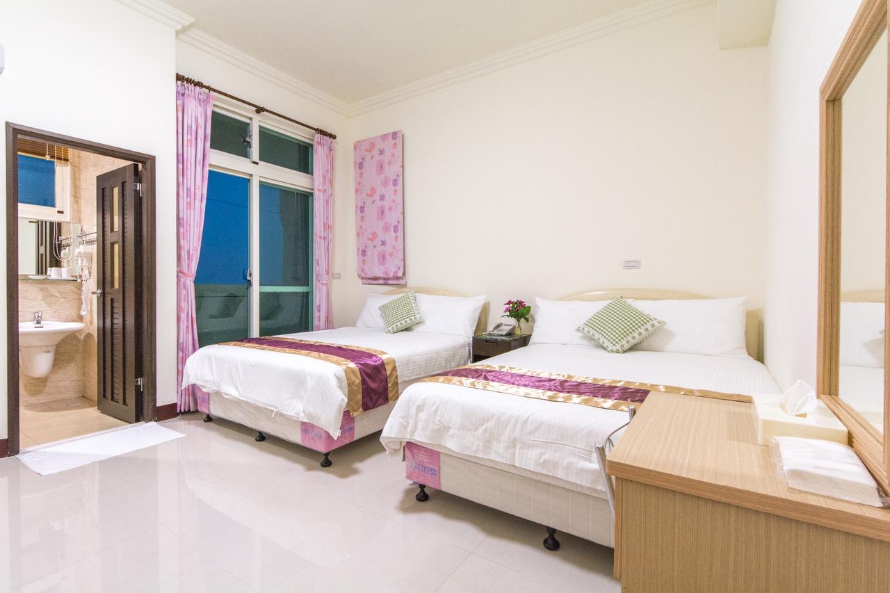 Xin Jing Zhan Homestay Hualien City Exterior foto